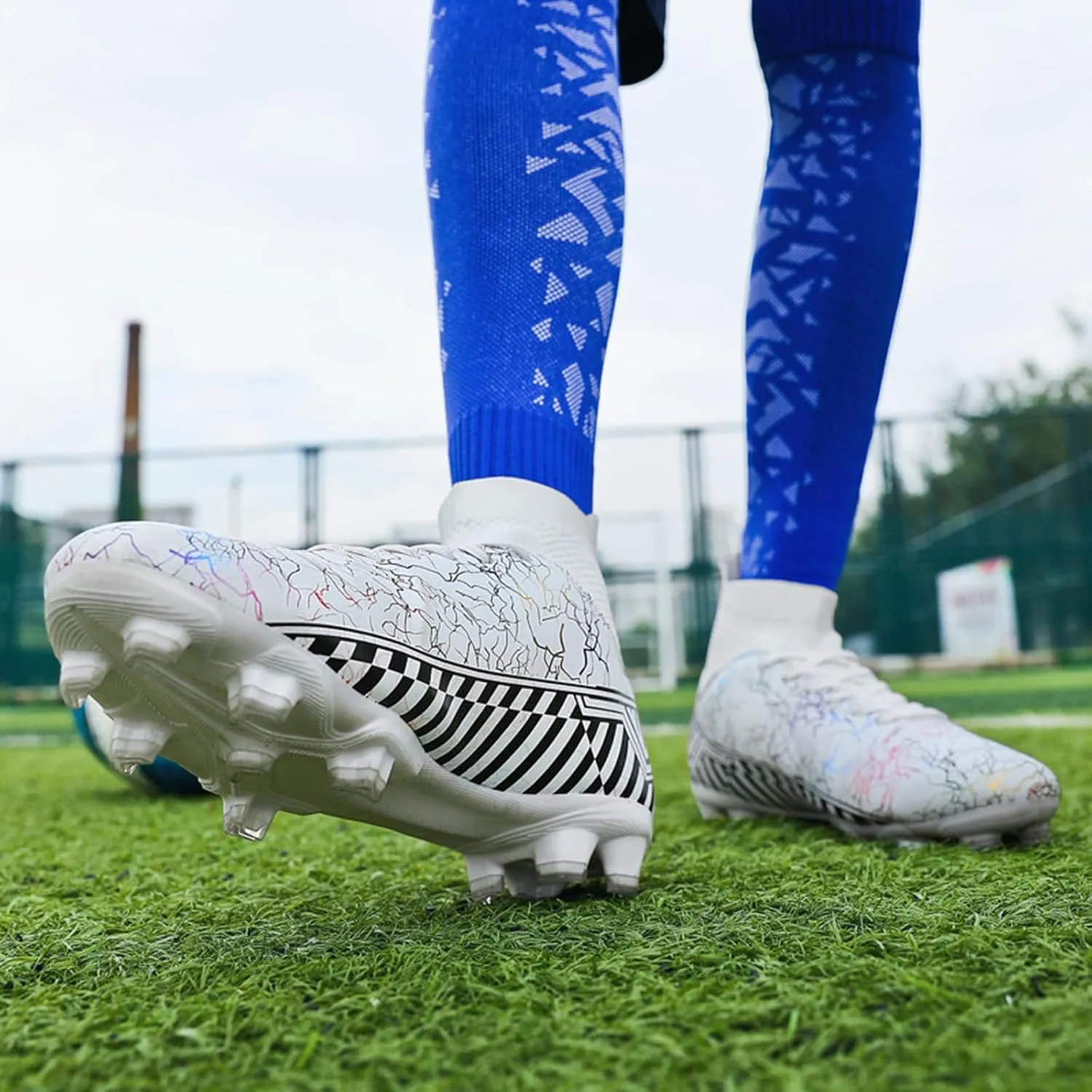 AIRFUL Men's Football Boots Boy's High-Top Sock Cleats Spikes Soccer Football Shoes Outdoor Professional Athletic Training Shoes Competition Shoes (Color : C, Size : 5.5 Women/4 Men)