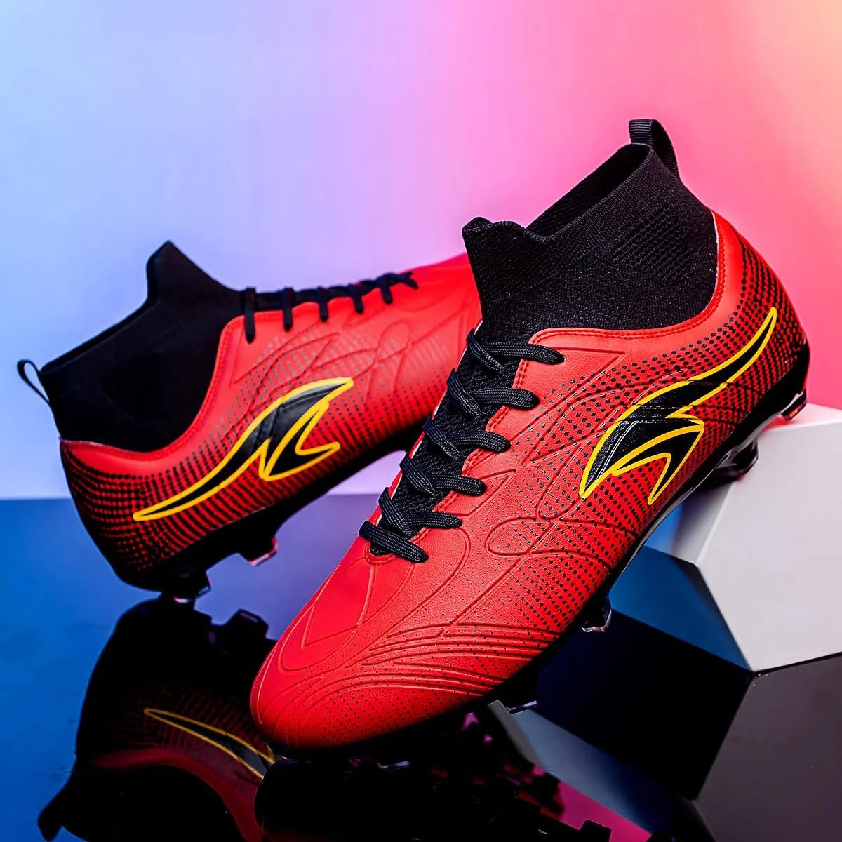 Men's Anti Slip and wear-Resistant Soccer Shoes, Indoor and Outdoor Artificial Turf Training Football Shoes, Breathable and Comfortable
