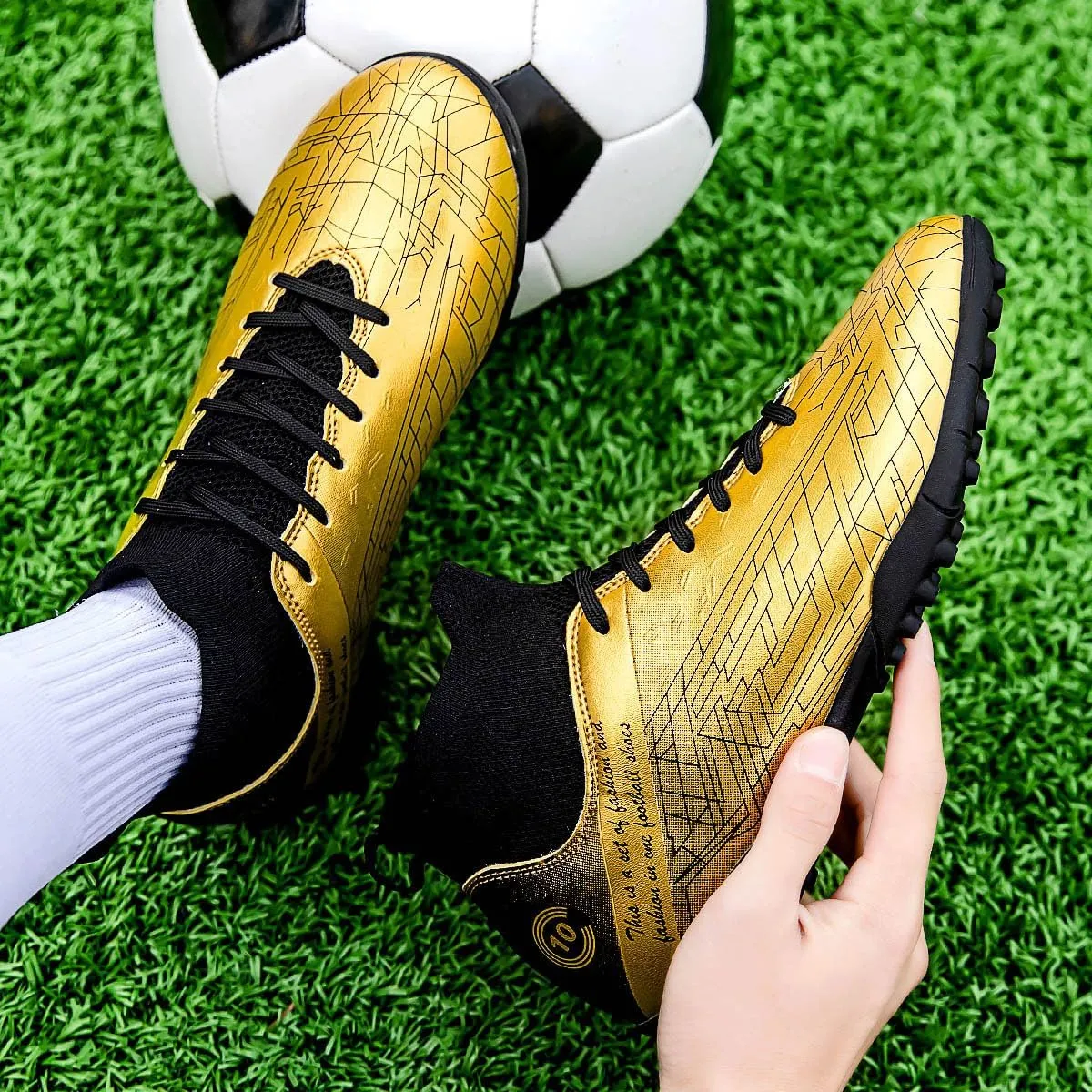 Men's Anti Slip and wear-Resistant Soccer Shoes, Suitable for Various Places Such as Indoor and Outdoor Artificial Turf, Professional Football Shoes for competitions.