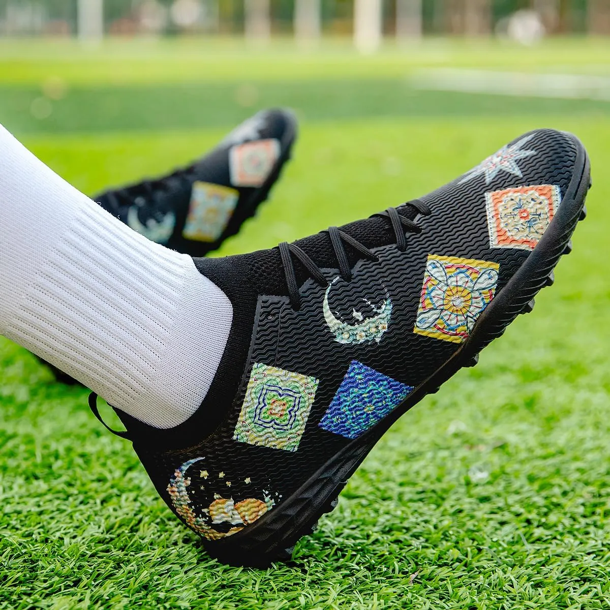 Men's Football Shoes, Indoor and Outdoor Artificial Field Shoes, Low top, Medium Width Version, Training Football Boots