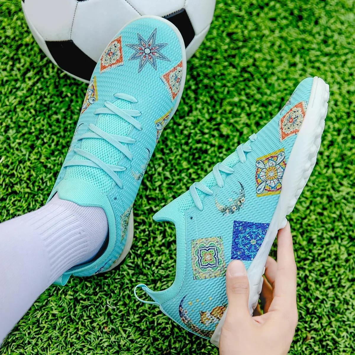 Men's Football Shoes, Indoor and Outdoor Artificial Field Shoes, Low top, Medium Width Version, Training Football Boots
