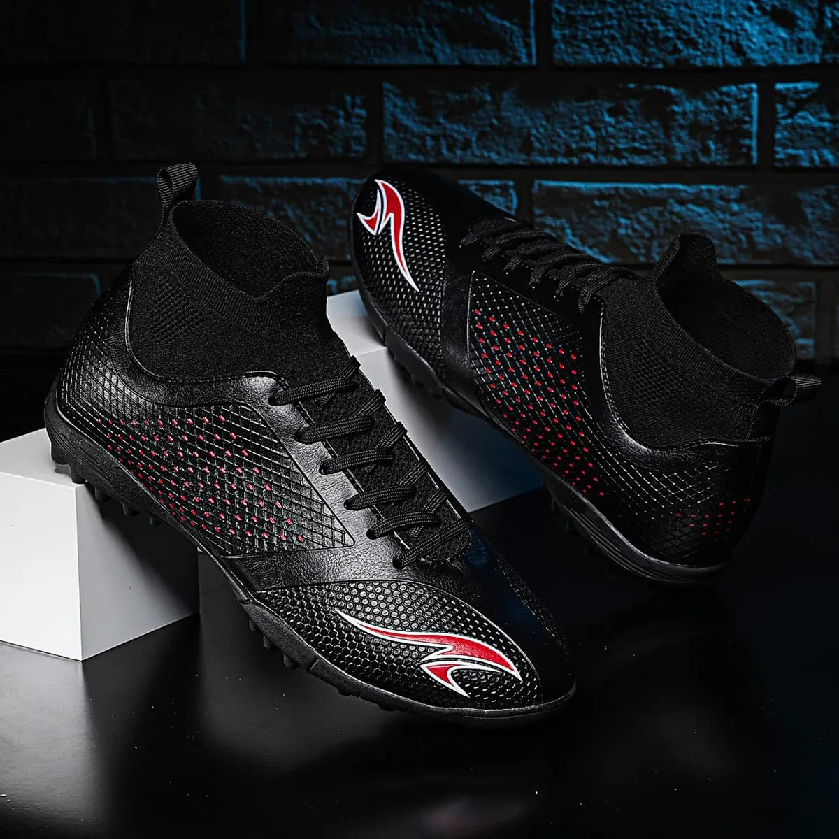 Men's Football Shoes Outdoor Lightweight high top Anti Slip Sports Boots, Stable Support, Anti Slip and Durable