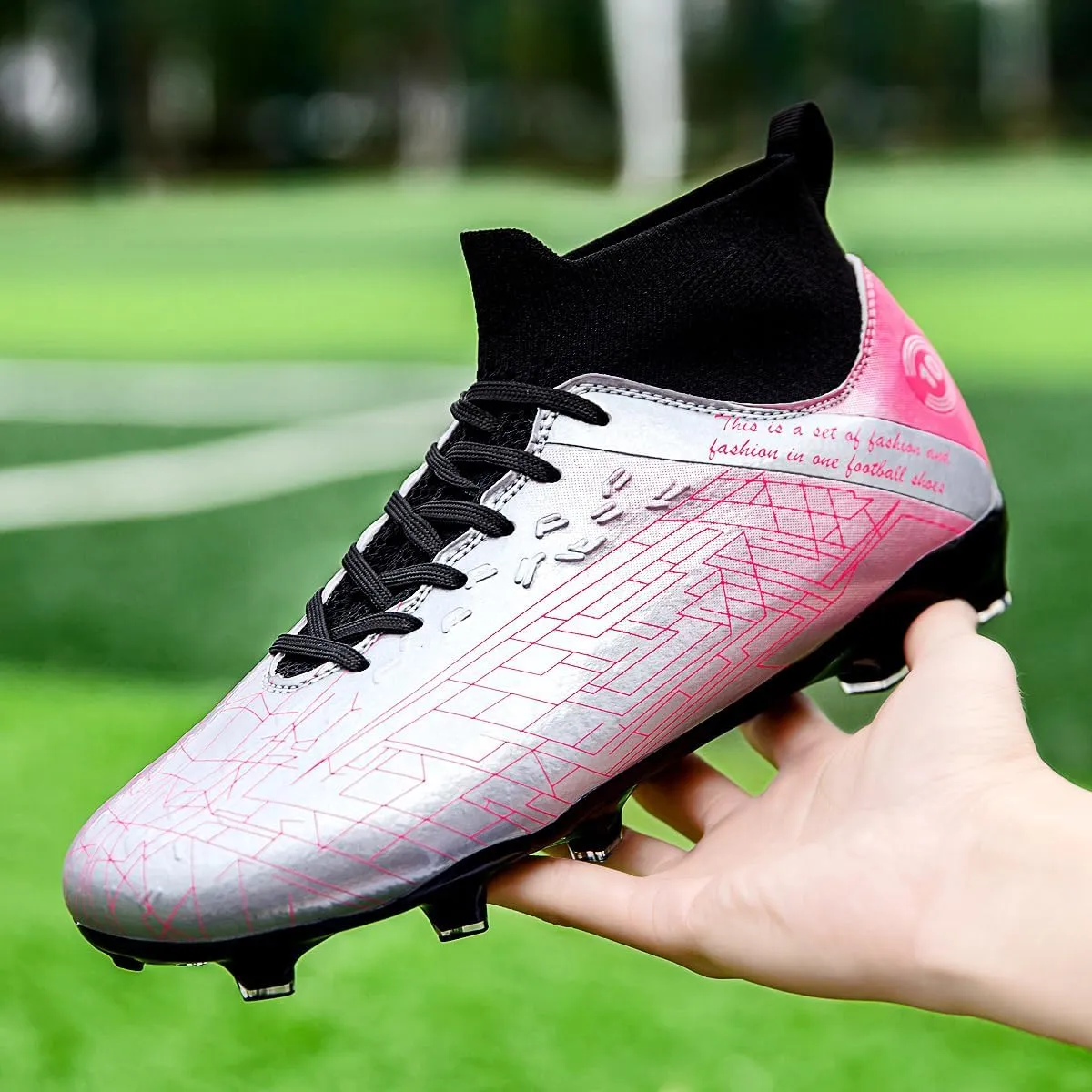 Men's Football Shoes with lace up Anti Slip Spikes are Lightweight, Comfortable, Anti Slip, and Durable, Suitable for Professional Match Training