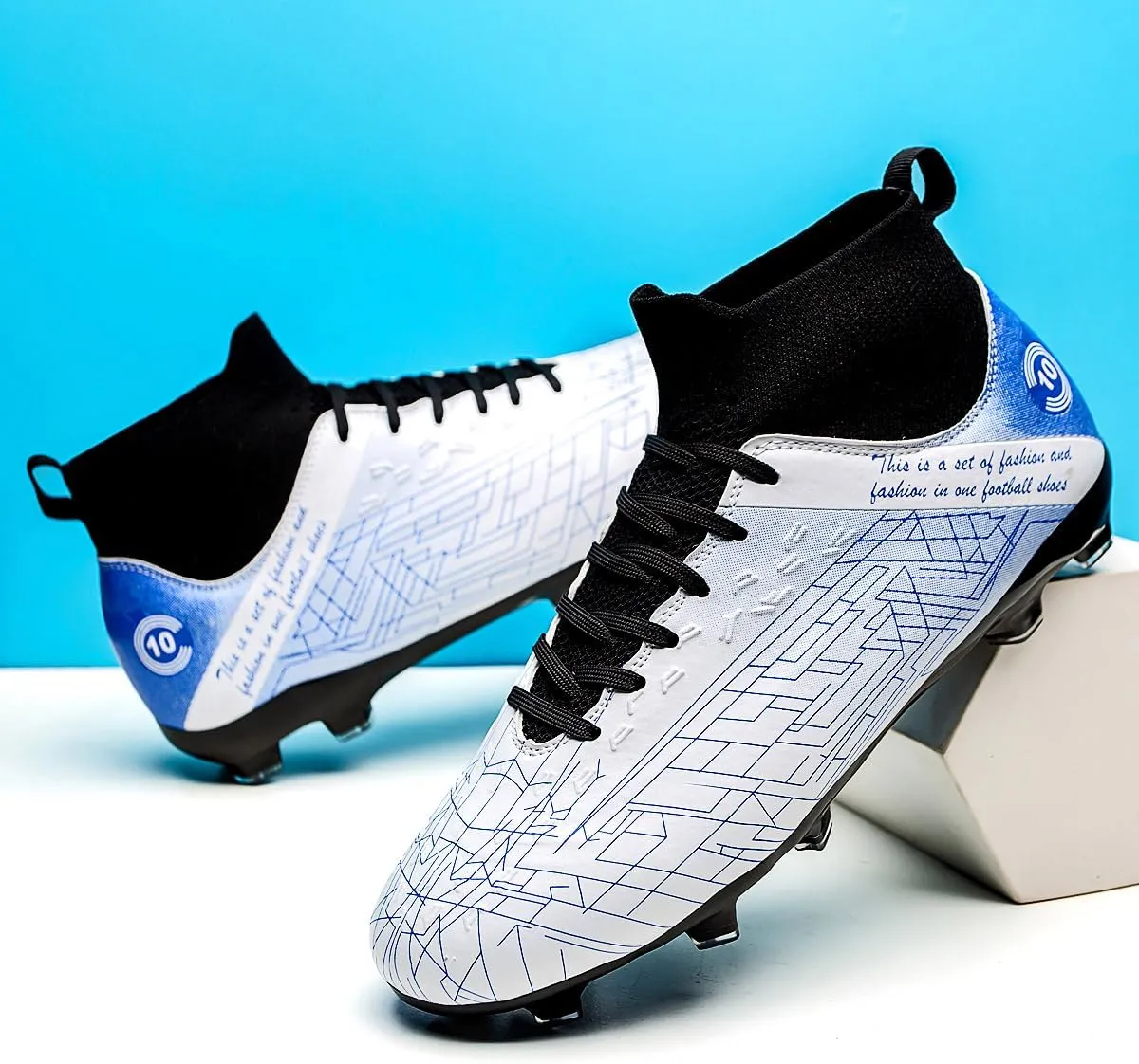 Men's Football Shoes with lace up Anti Slip Spikes are Lightweight, Comfortable, Anti Slip, and Durable, Suitable for Professional Match Training