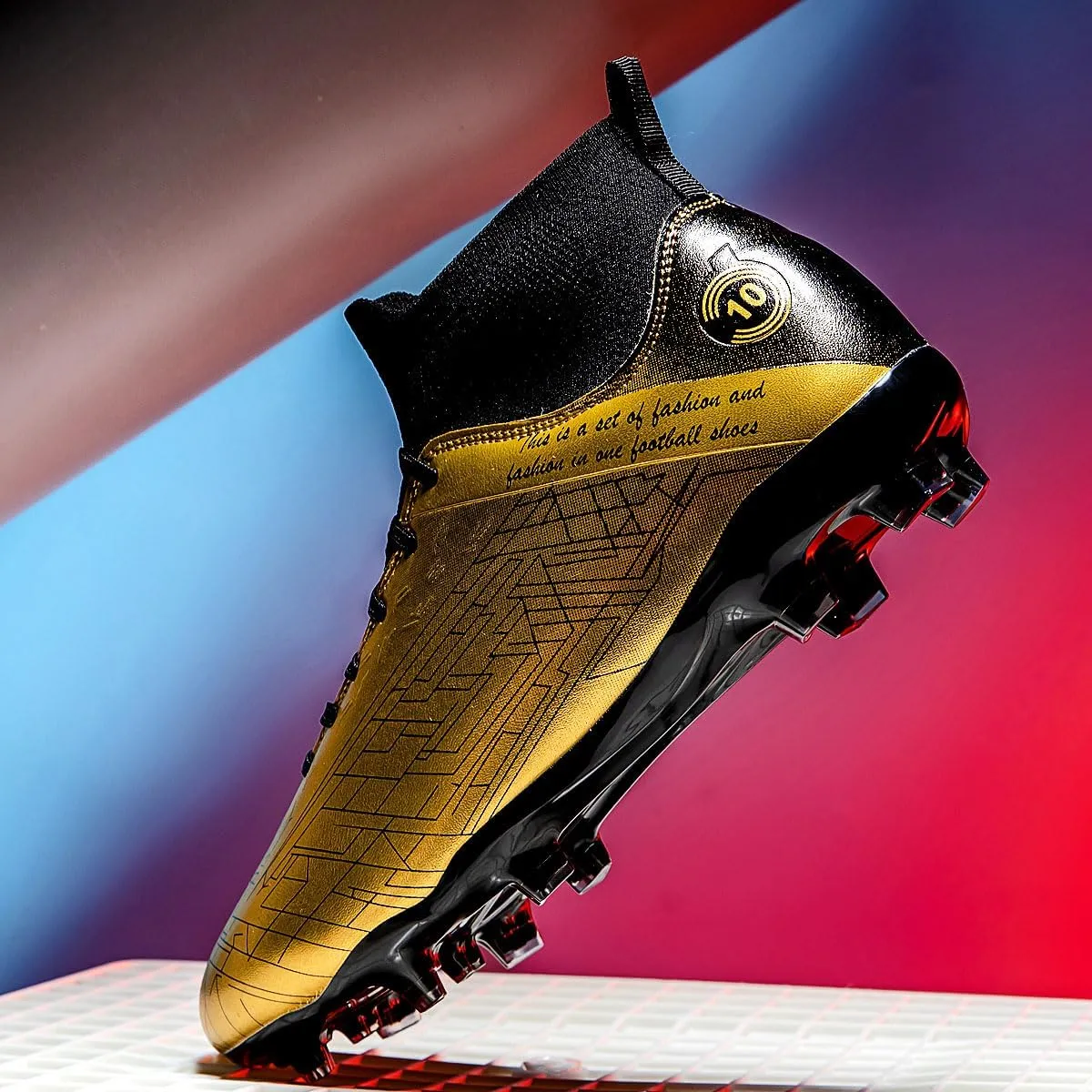 Men's Football Shoes with lace up Anti Slip Spikes are Lightweight, Comfortable, Anti Slip, and Durable, Suitable for Professional Match Training