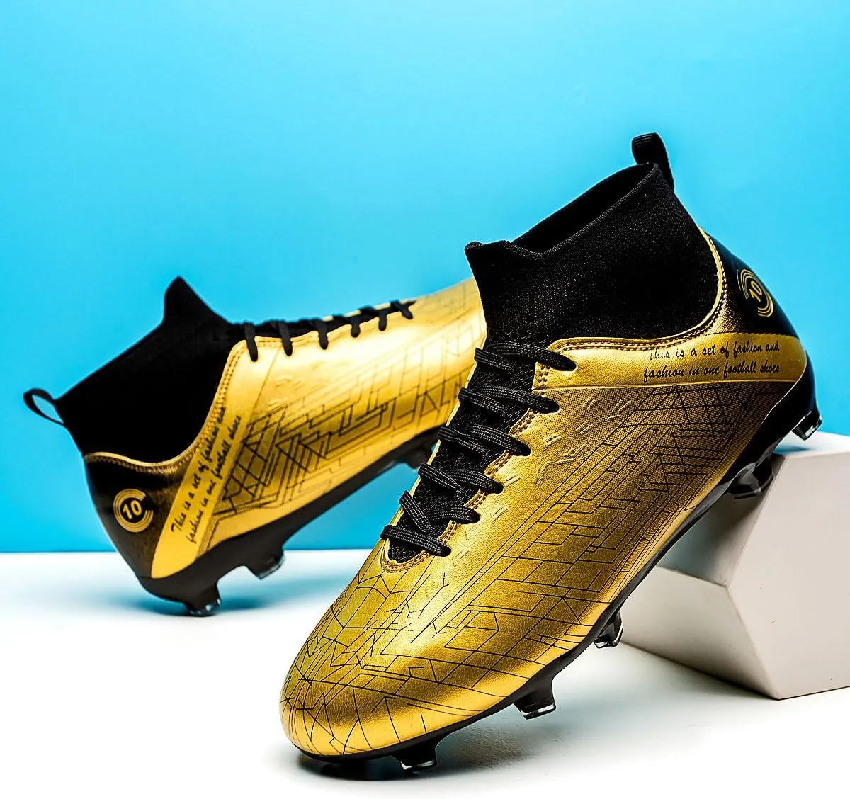 Men's Football Shoes with lace up Anti Slip Spikes are Lightweight, Comfortable, Anti Slip, and Durable, Suitable for Professional Match Training