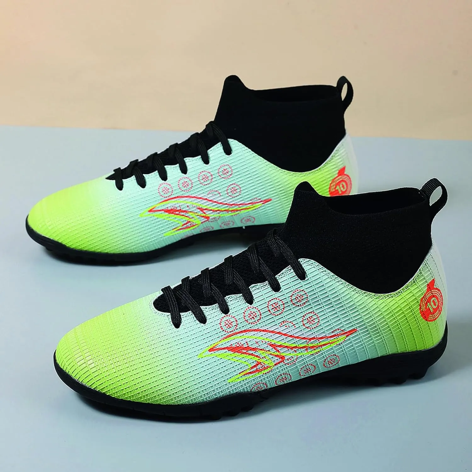 Men's high top Breathable Soccer Shoes, Lightweight lace up Sports Shoes, Indoor and Outdoor Football Shoes
