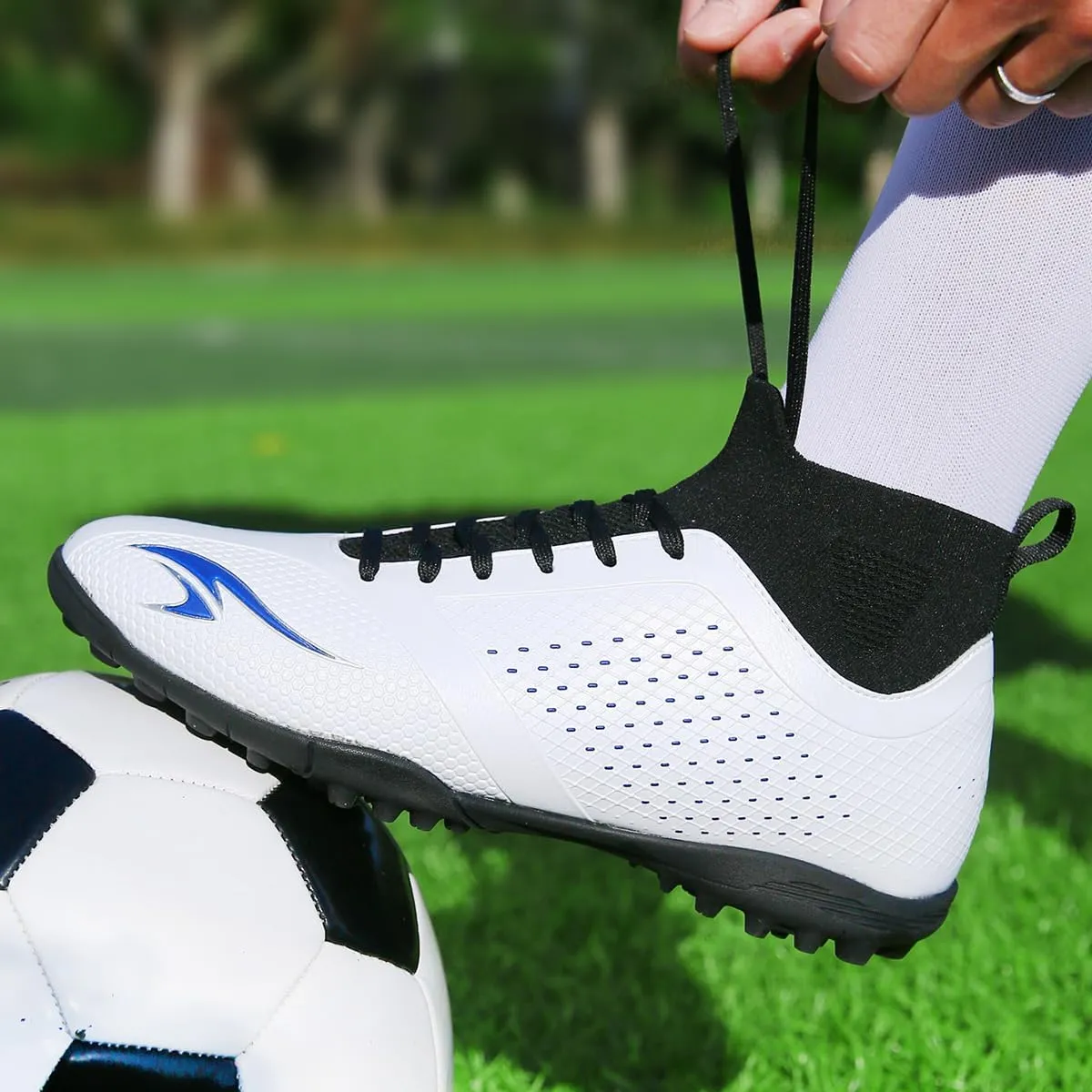 Men's high top Soccer Shoes, Suitable for Professional Match Training, can be Worn Indoors and Outdoors, Breathable and Lightweight