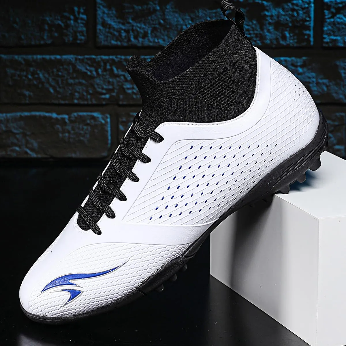 Men's high top Soccer Shoes, Suitable for Professional Match Training, can be Worn Indoors and Outdoors, Breathable and Lightweight