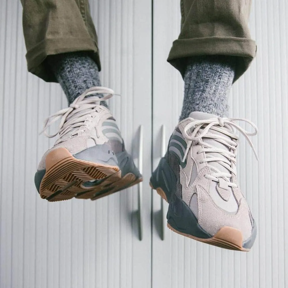 YEEZY BOOST 700 V2 TEPHRA